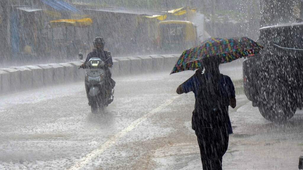 Weather Update: 2 systems of storm and rain active in Madhya Pradesh, heavy rain alert in 6 districts